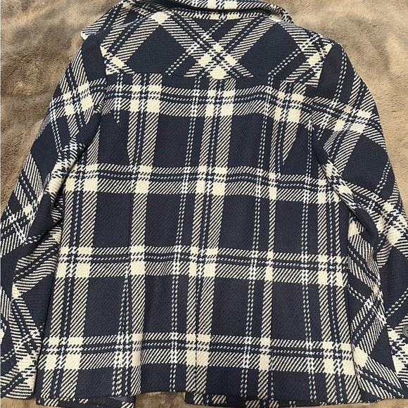 Talbots Double Breasted Plaid Peacoat
Super Cute with Jeans 
Women’s Size 6 - Picture 6 of 10